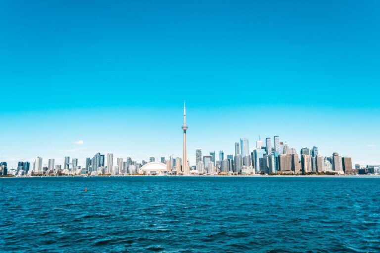 Buildings in Canada